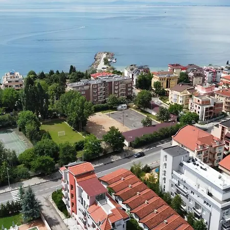 Lilia Πανσιόν